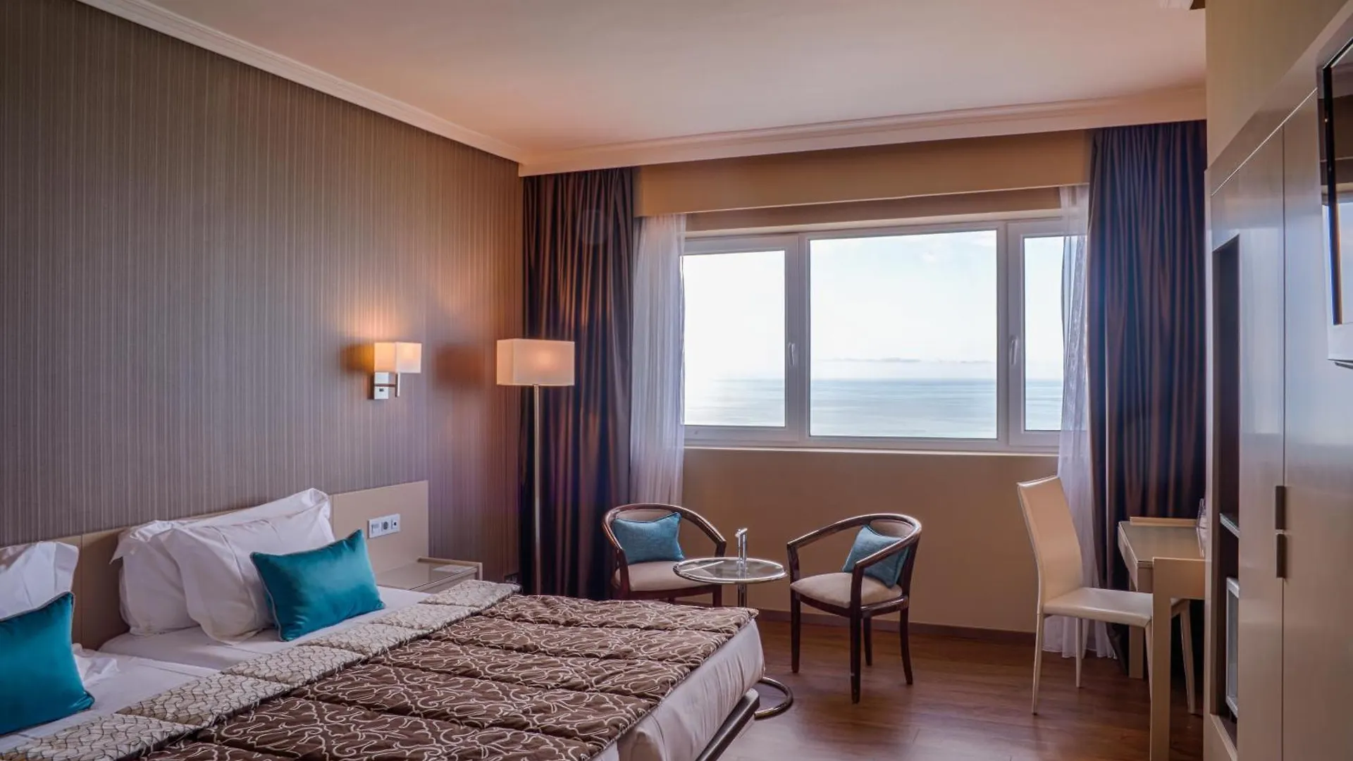 Mercure Monte Igueldo San Sebastian 4*,  Spain